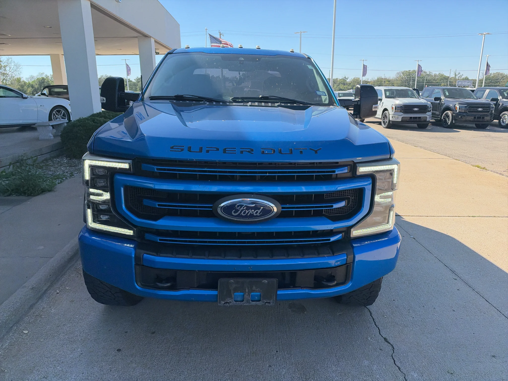 Used 2020 Velocity Blue Metallic Ford XL image 3