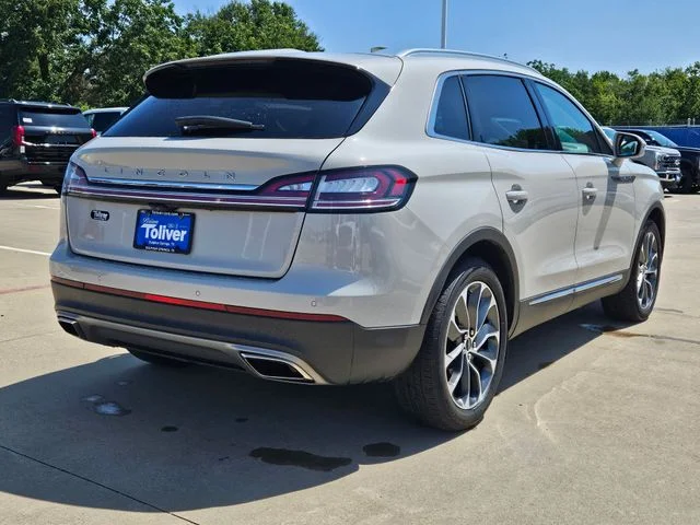 Used 2023 Ceramic Pearl Metallic Tinted Clearcoat Lincoln Reserve image 3