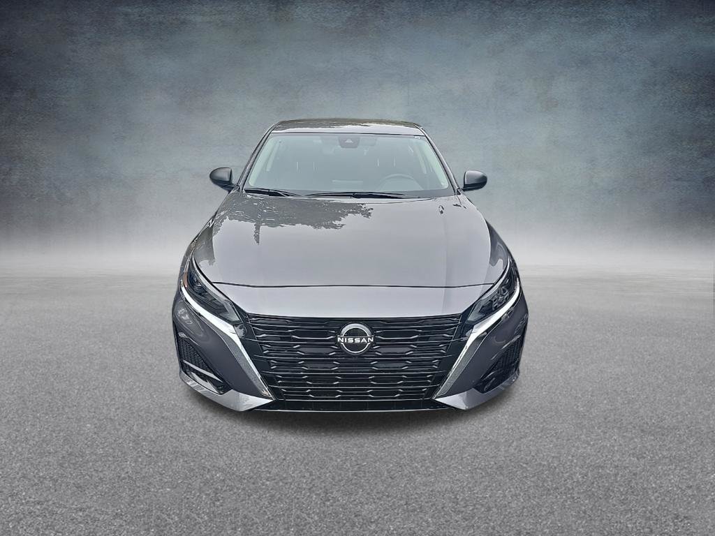 Used 2025 Gun Metallic Nissan 2.5 SV image 3