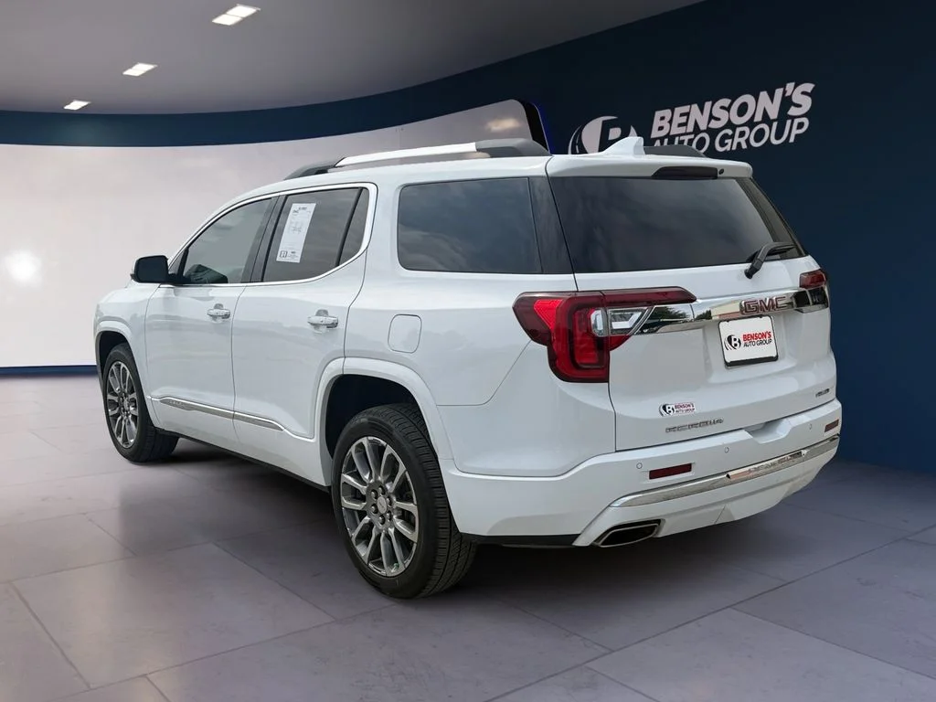 Used 2023 White GMC Denali image 3