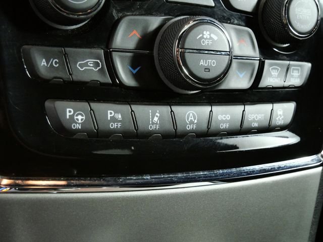 Certified Used 2021 White Jeep Limited image 25