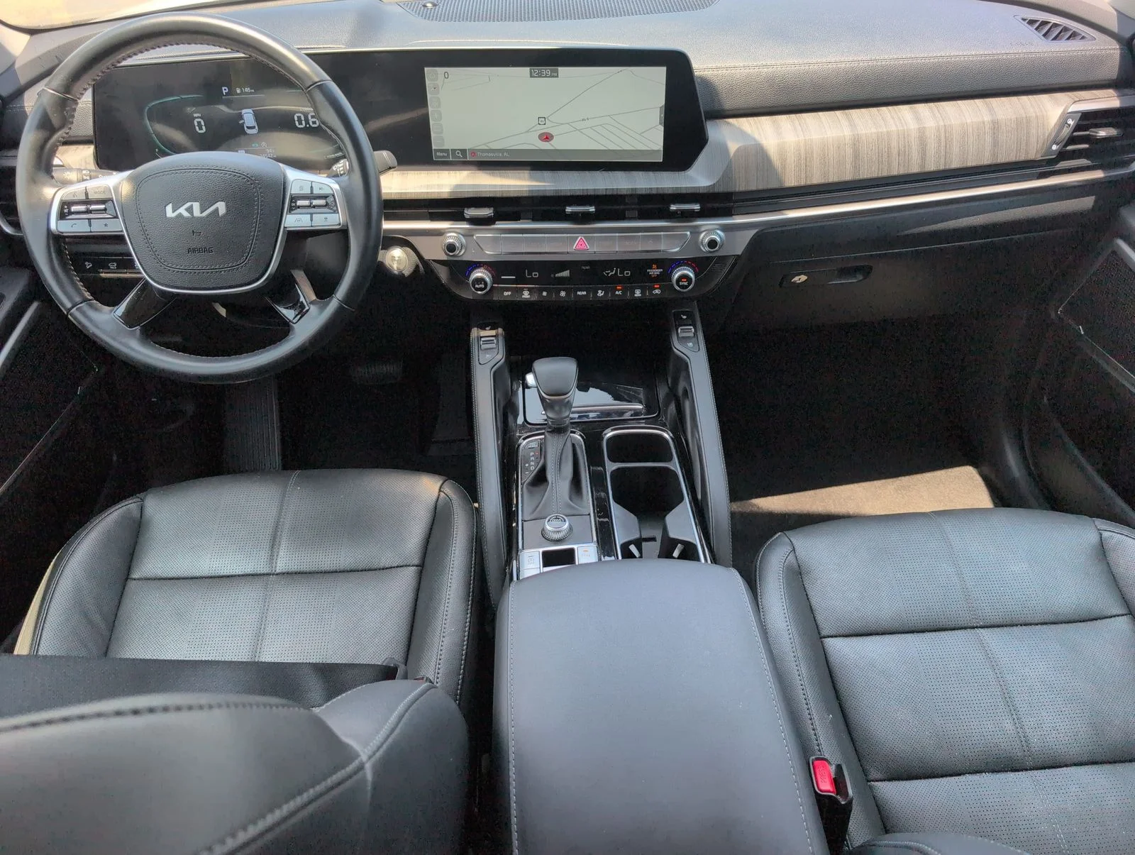 Used 2024 White Kia EX image 31