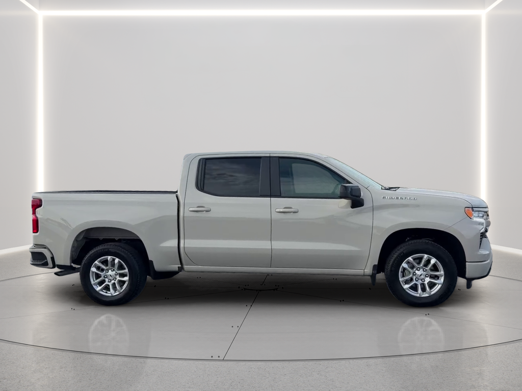 Used 2026 White Chevrolet RST image 4