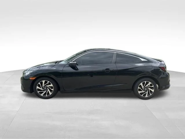 Used 2016 Black Honda LX-P image 5