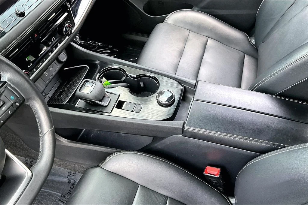 Used 2024 Black Nissan SL image 22