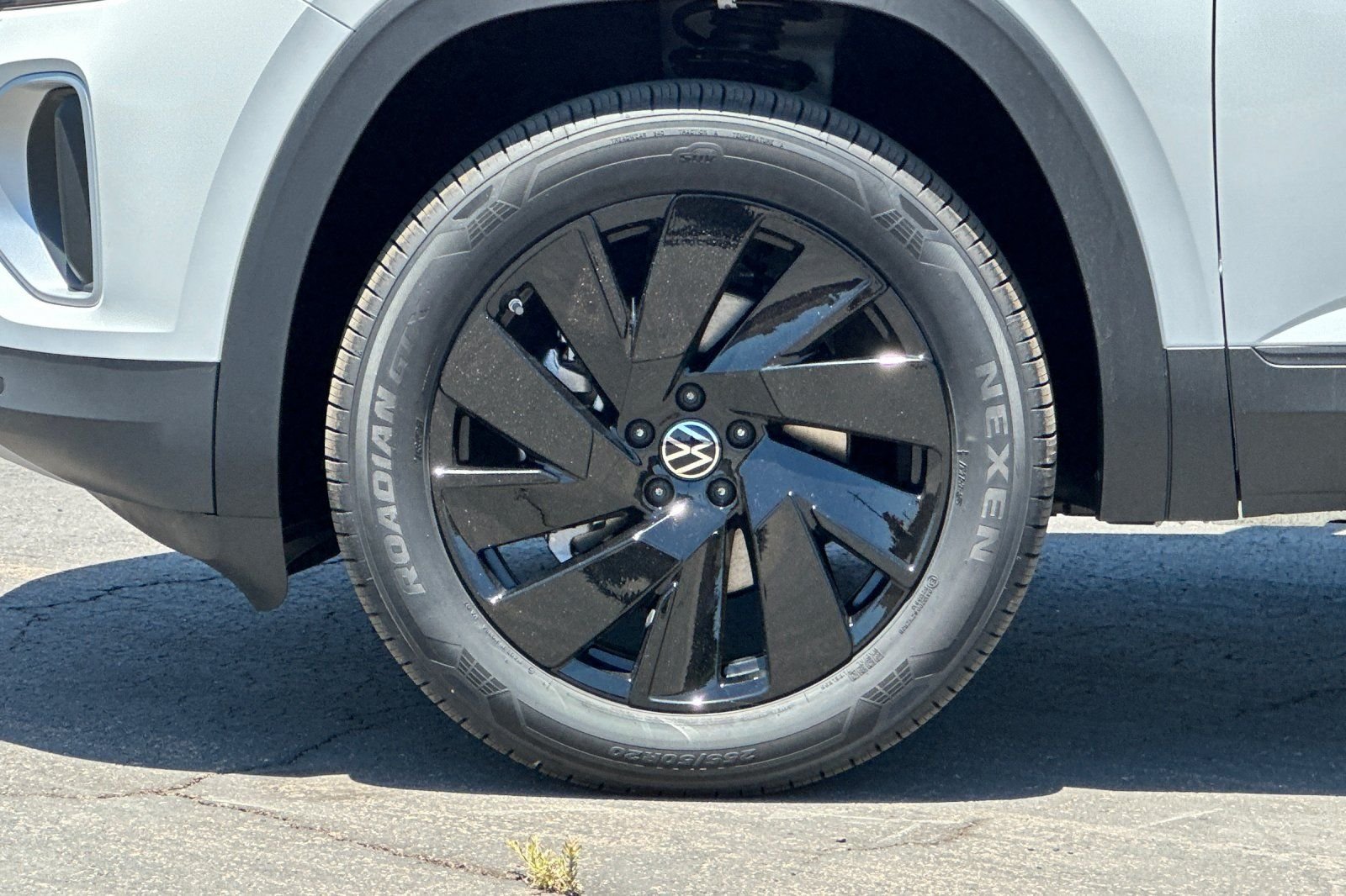 New 2026  Volkswagen SE w/Technology image 26