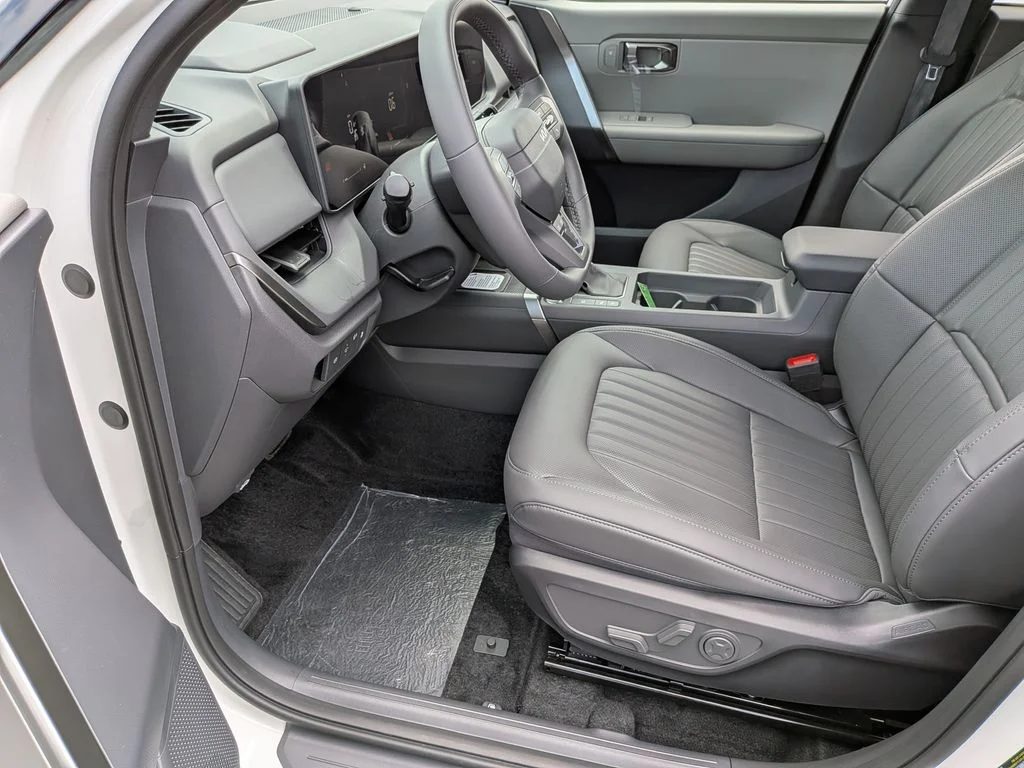 New 2027 Snow White Pearl Kia X-Line S image 46