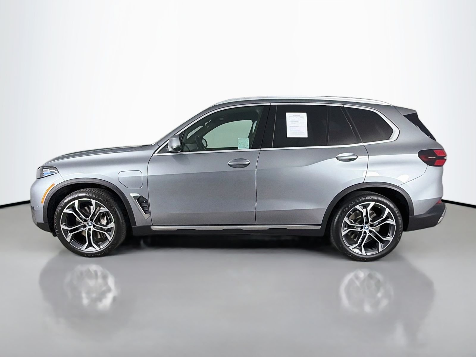 Certified Used 2024 Skyscraper Grey Metallic BMW xDrive50e image 4