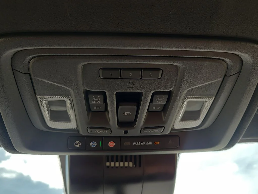 Used 2025 Blue GMC Denali Ultimate image 30