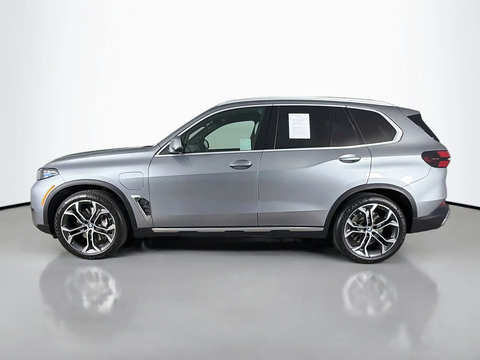 Certified Used 2024 Skyscraper Gray Metallic BMW xDrive50e image 4