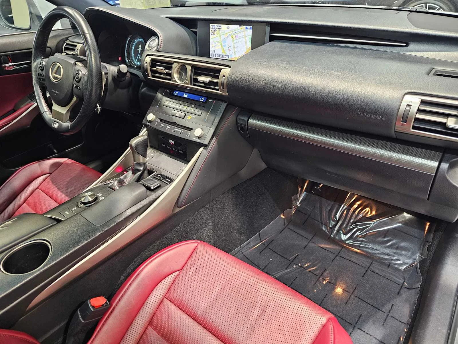 Used 2015 Ultra White Lexus 350 image 29
