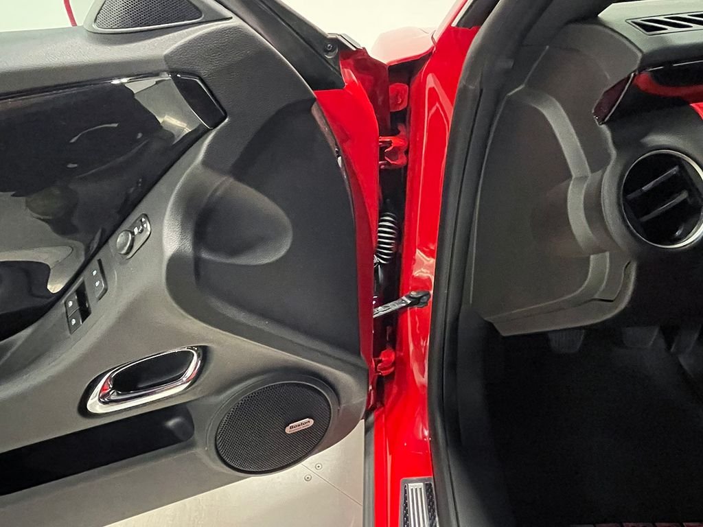 Used 2015 Red Chevrolet SS image 77