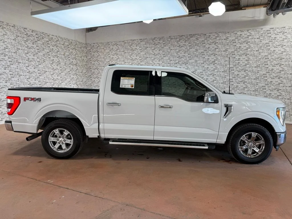 Used 2023 White Ford Lariat image 8