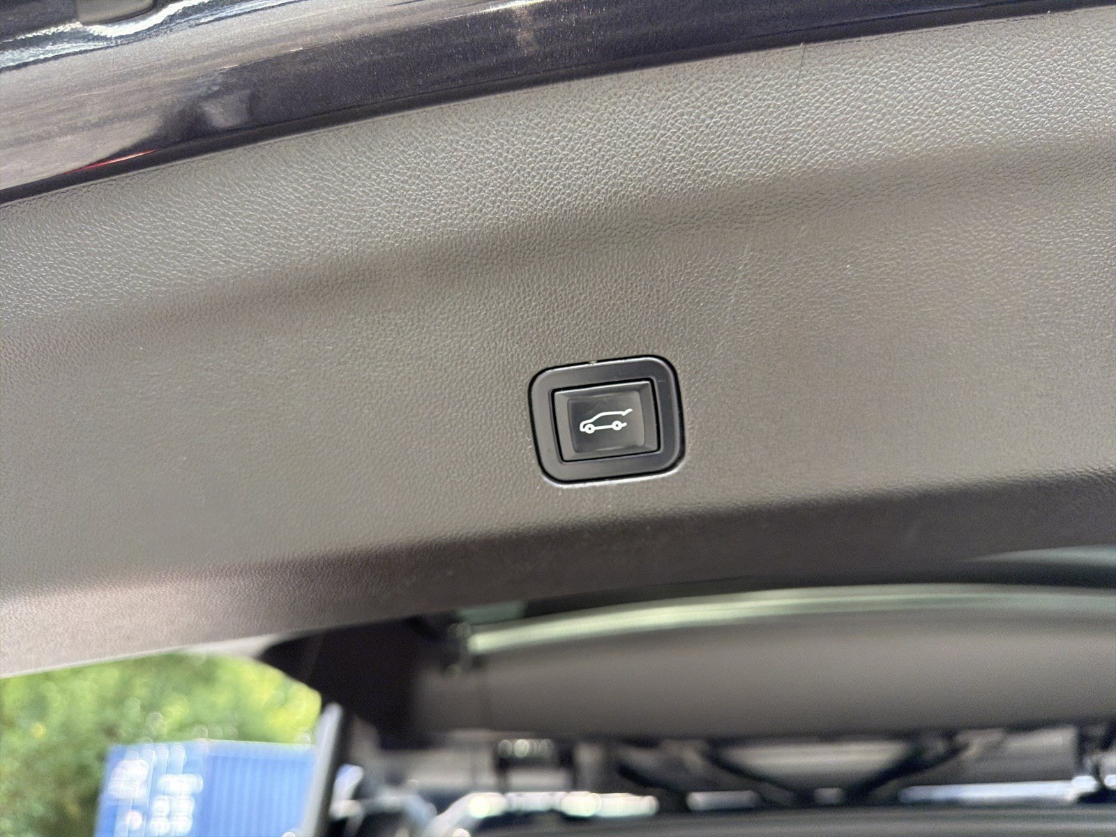 2023 GMC Yukon Denali Ultimate - Photo 26