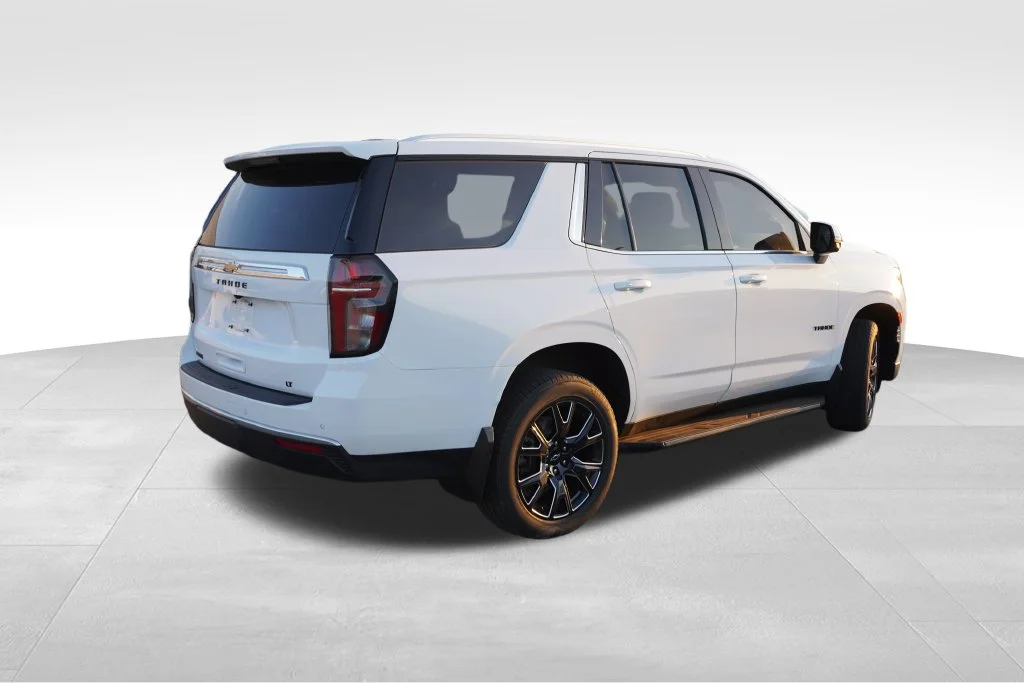 Used 2023 Summit White Chevrolet LT image 3