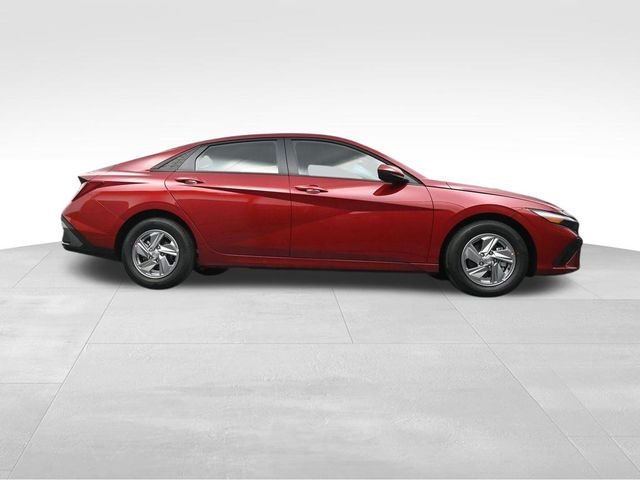 Certified Used 2026 Red Hyundai SE image 37