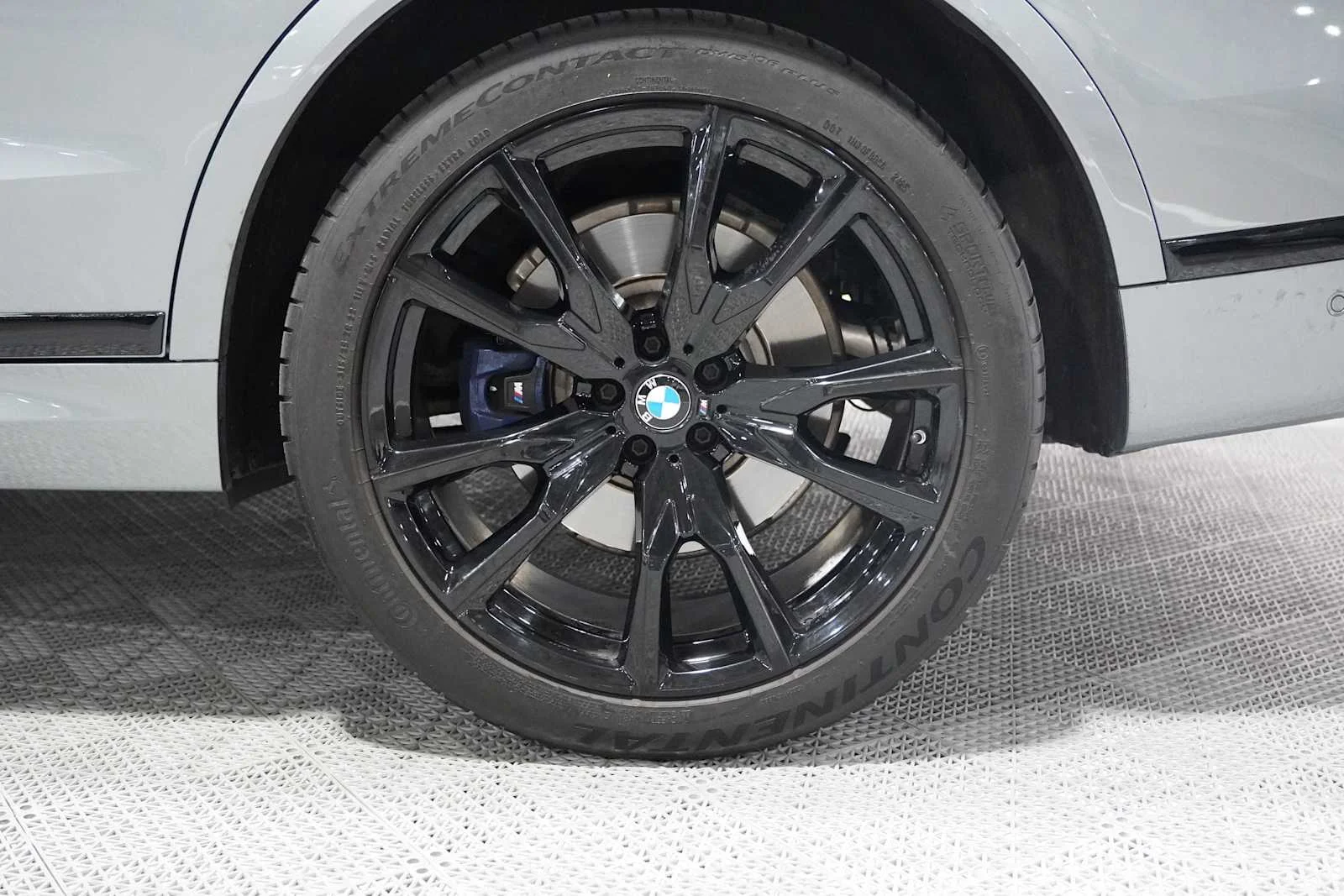 Certified Used 2024 Skyscraper Grey Metallic BMW xDrive40i image 8