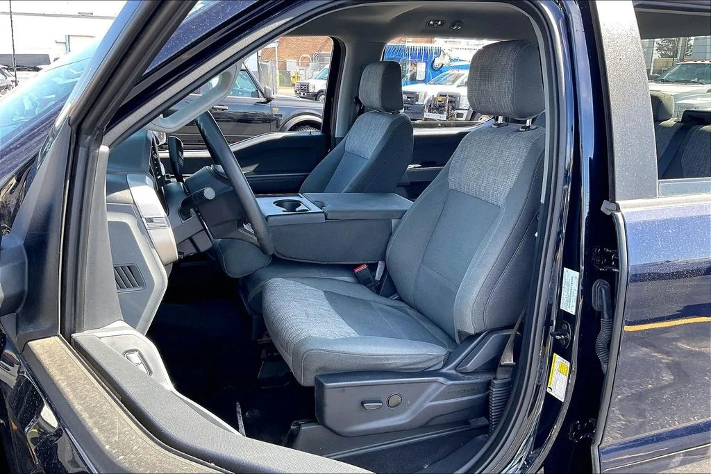 Used 2023 Blue Ford XLT image 21