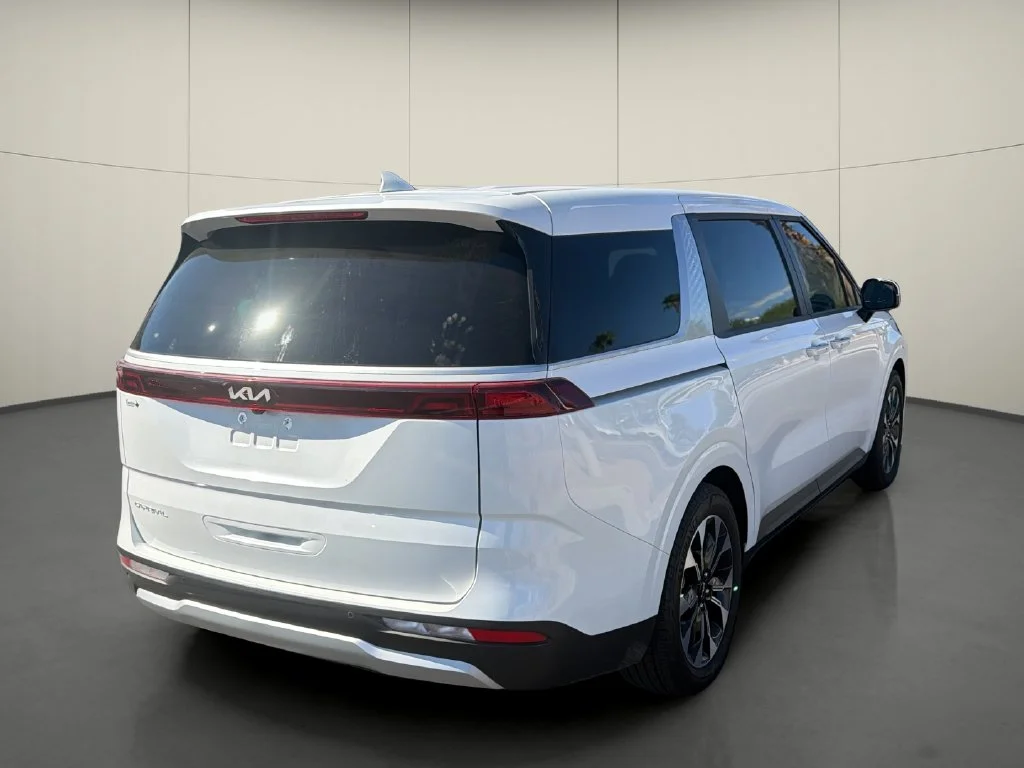 Used 2024 White Kia EX image 7