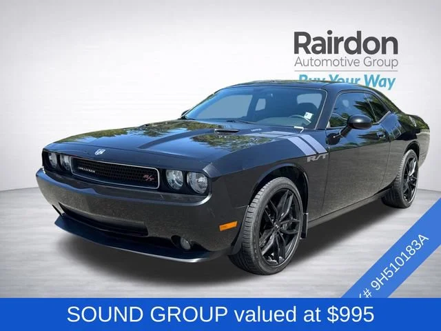Used 2009 Brilliant Black Pearl Dodge R/T image 3