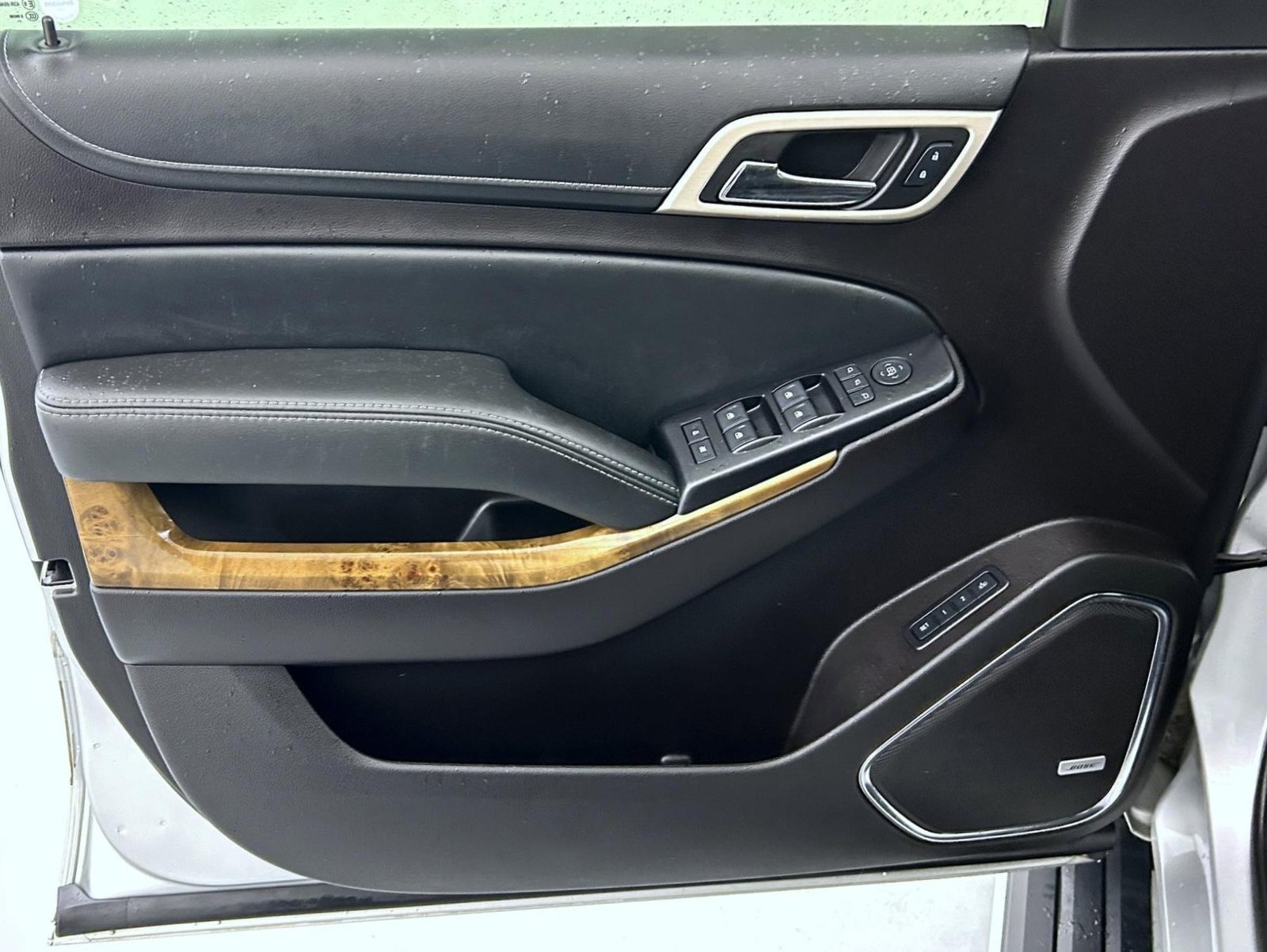 Used 2016 Silver GMC Denali image 10