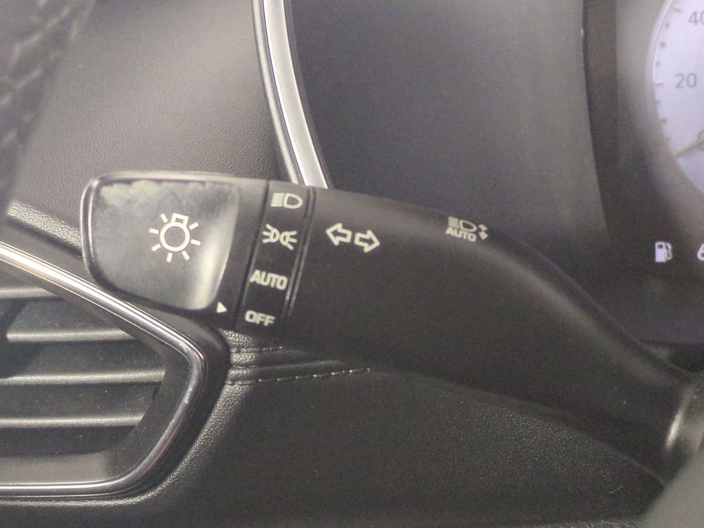 Used 2022 Black Hyundai SEL image 30