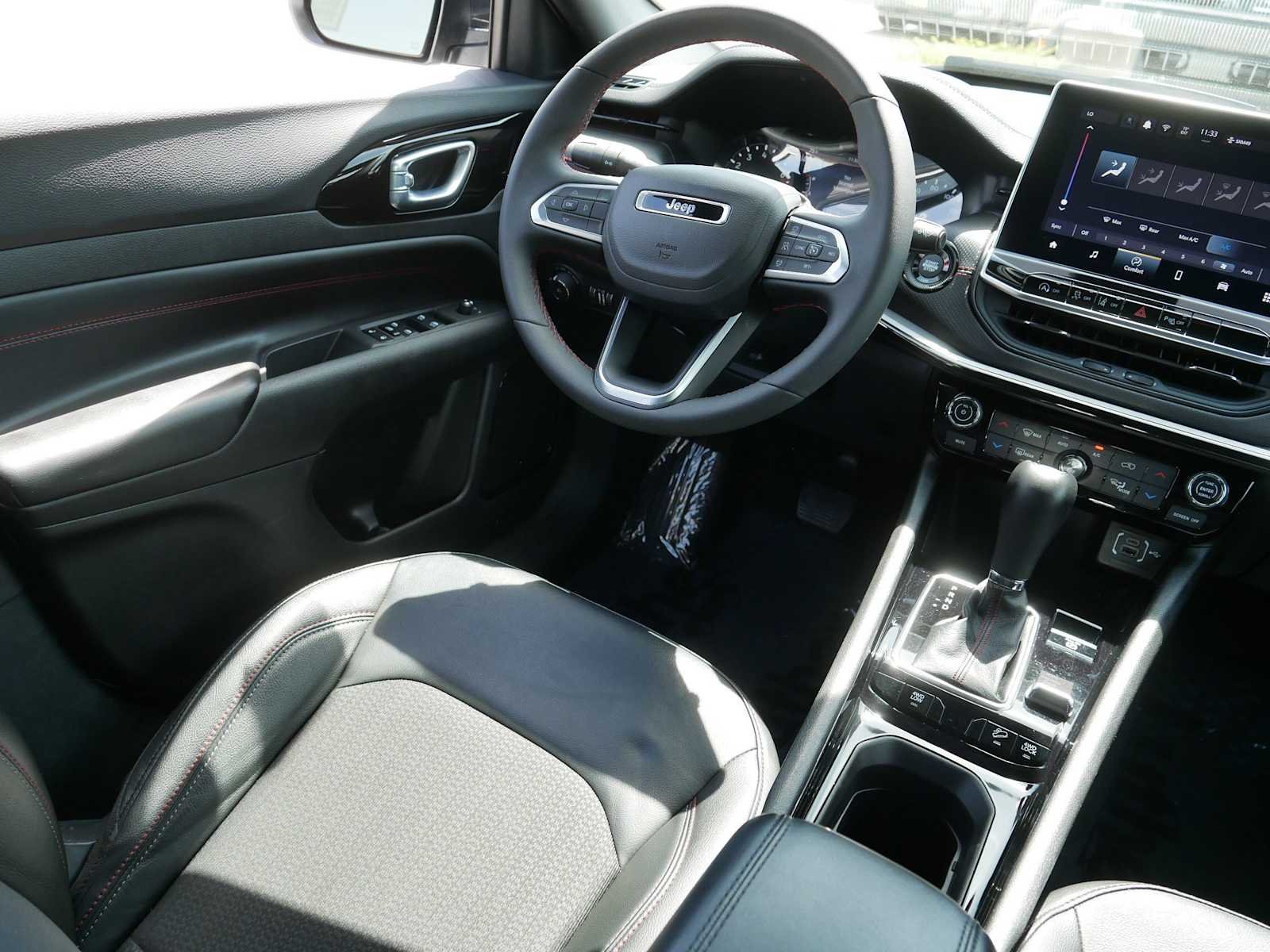 2025 Jeep Compass Trailhawk - Photo 9