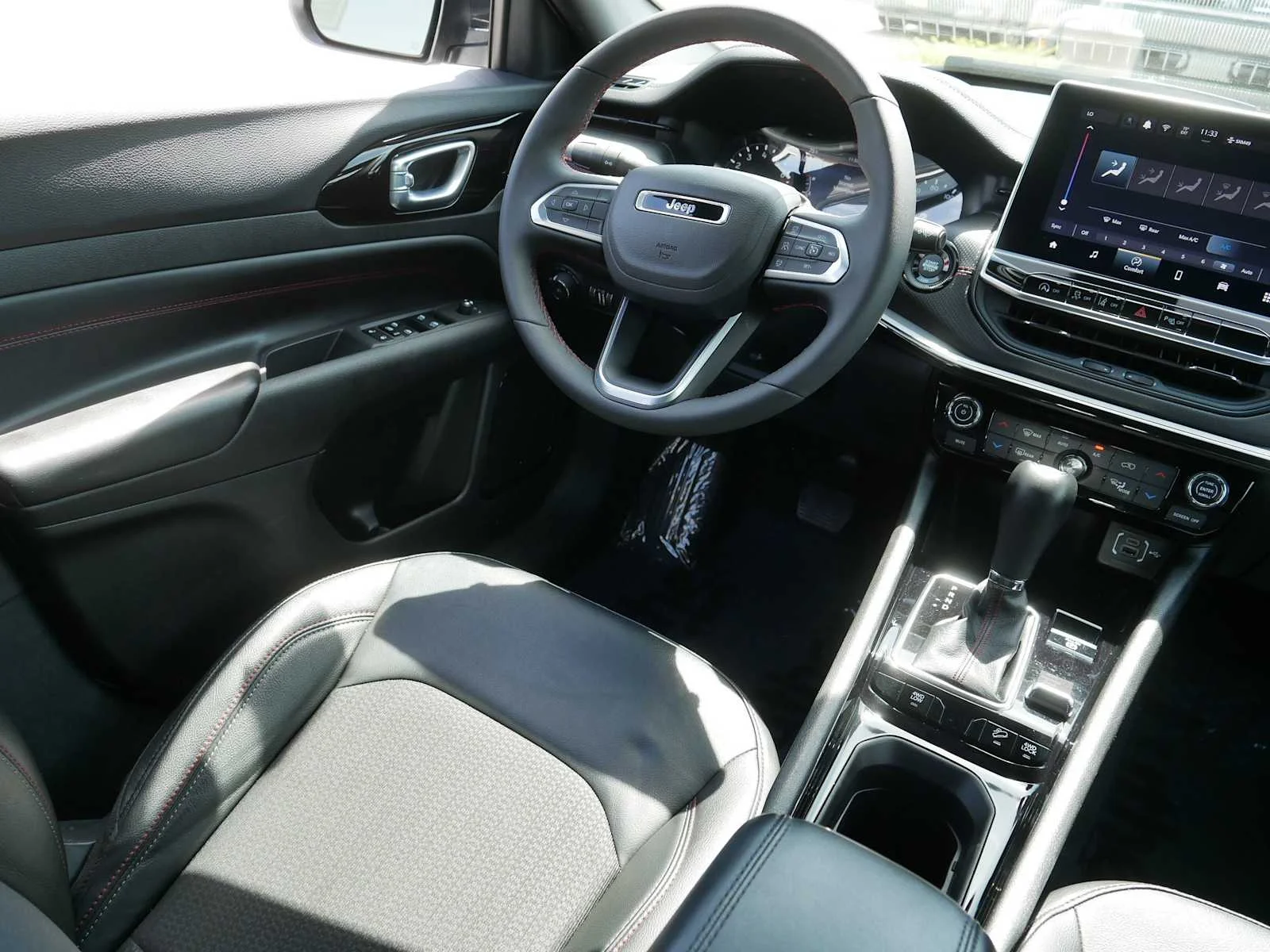 2025 Jeep Compass Trailhawk - Photo 9