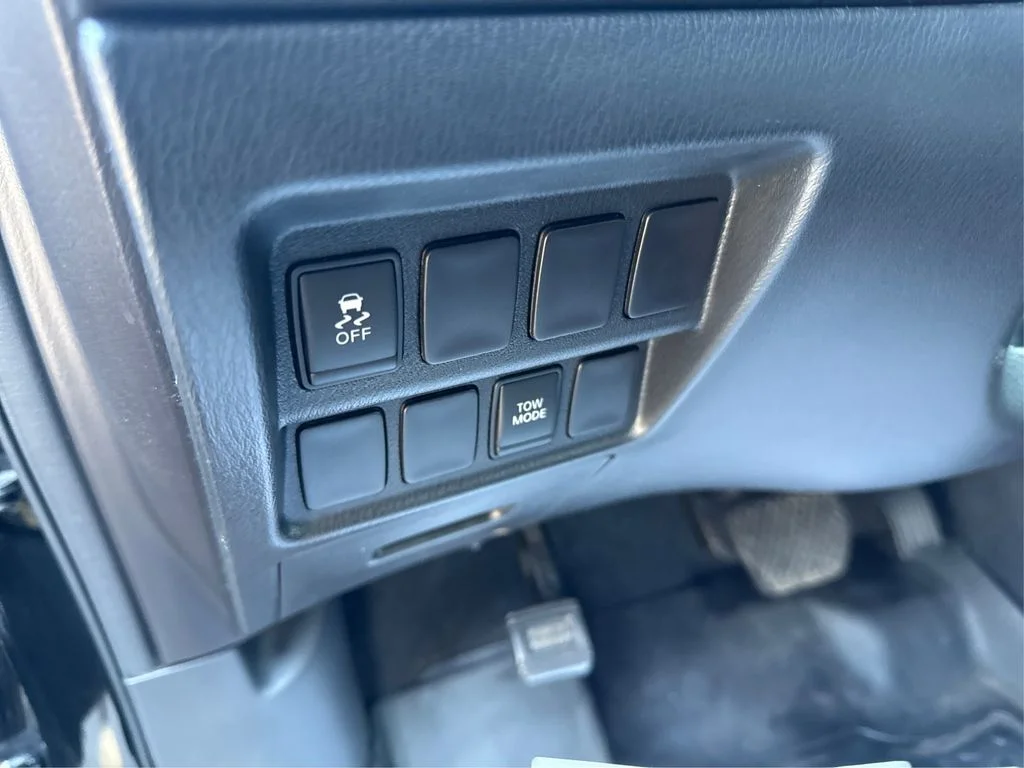 Used 2015 Black Nissan SV image 36