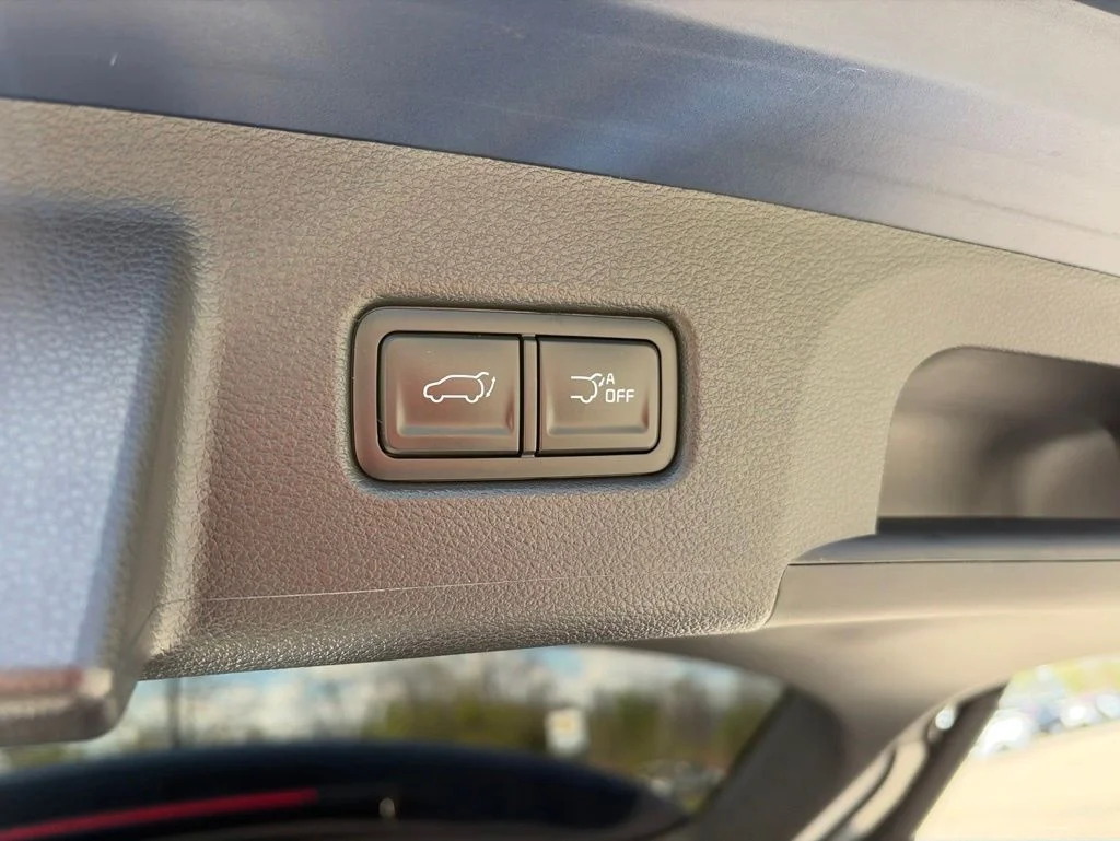 Used 2025 Black Kia SX-Prestige X-Line image 15