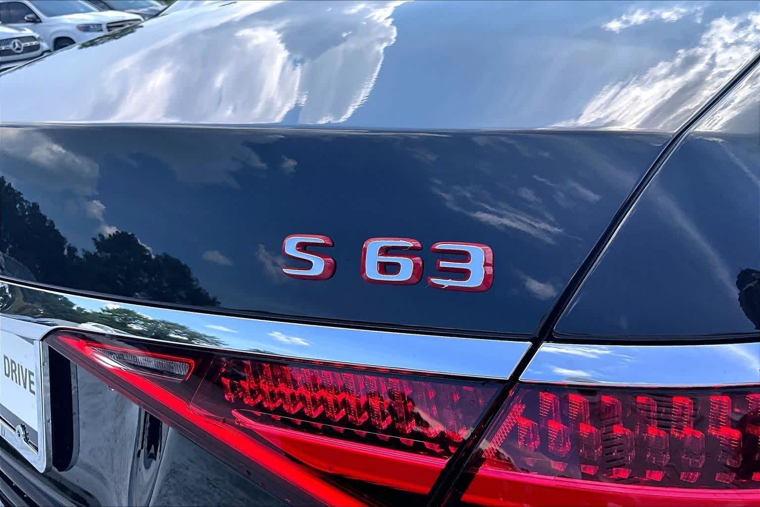 Used 2025 Obsidian Black Metallic Mercedes-Benz AMG® S 63 E image 10