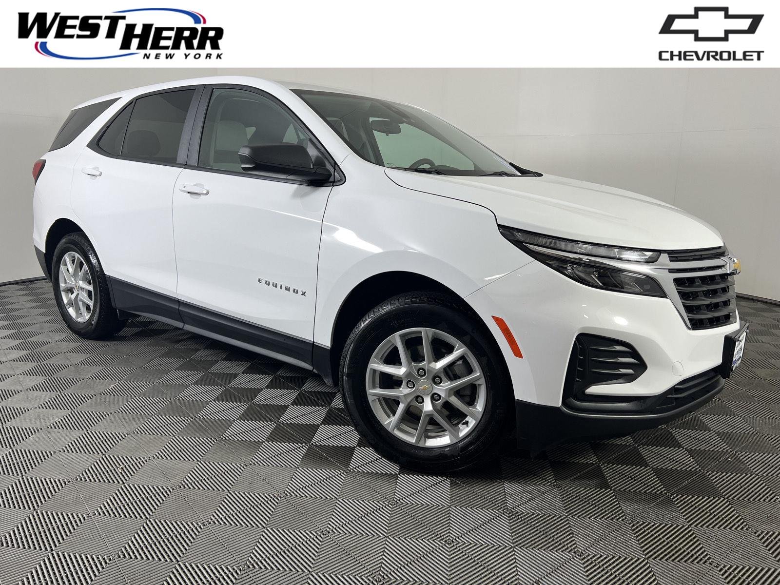 Used 2022 Summit White Chevrolet LS image 1
