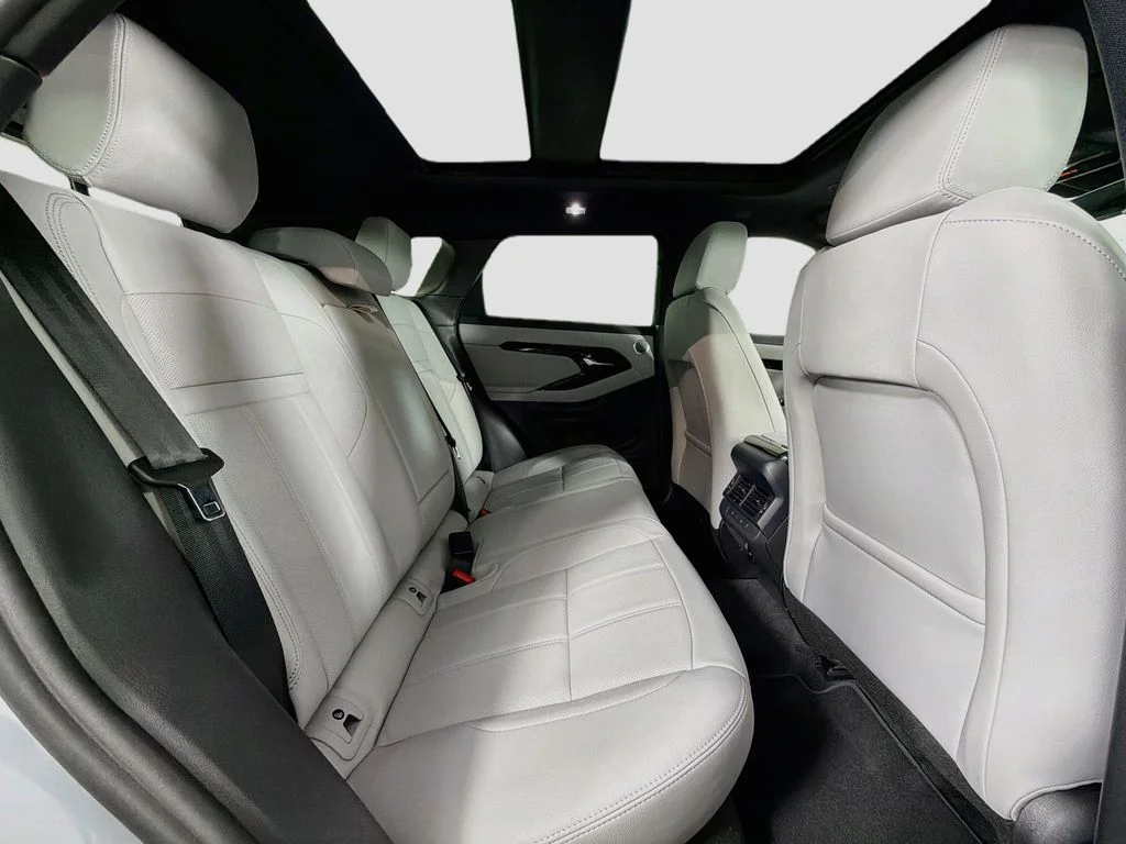 New 2026 Arroios Grey Land Rover S image 29