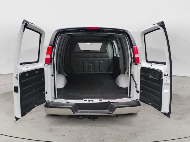 2025 Chevrolet Express Cargo Work Van - Photo 16
