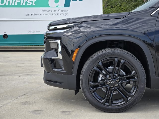 2027 Chevrolet Traverse LT - Photo 7