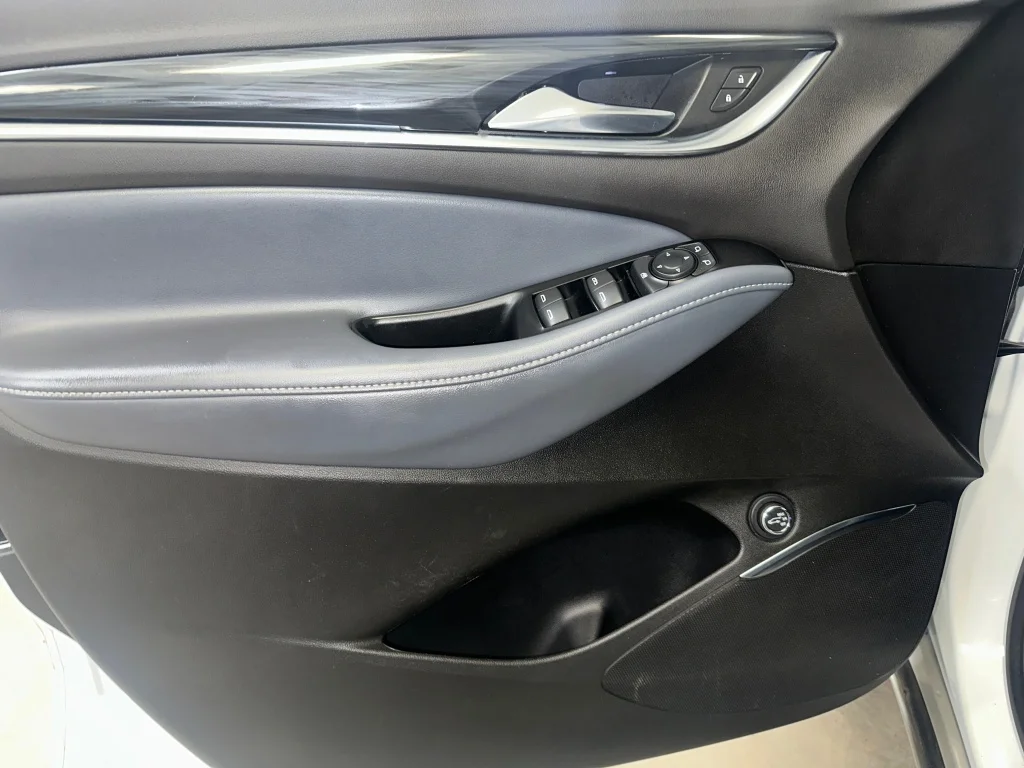 2024 Buick Enclave Essence - Photo 8