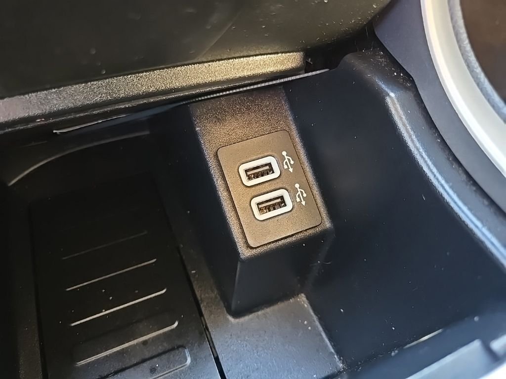 Used 2019 Blue Ford SEL image 61