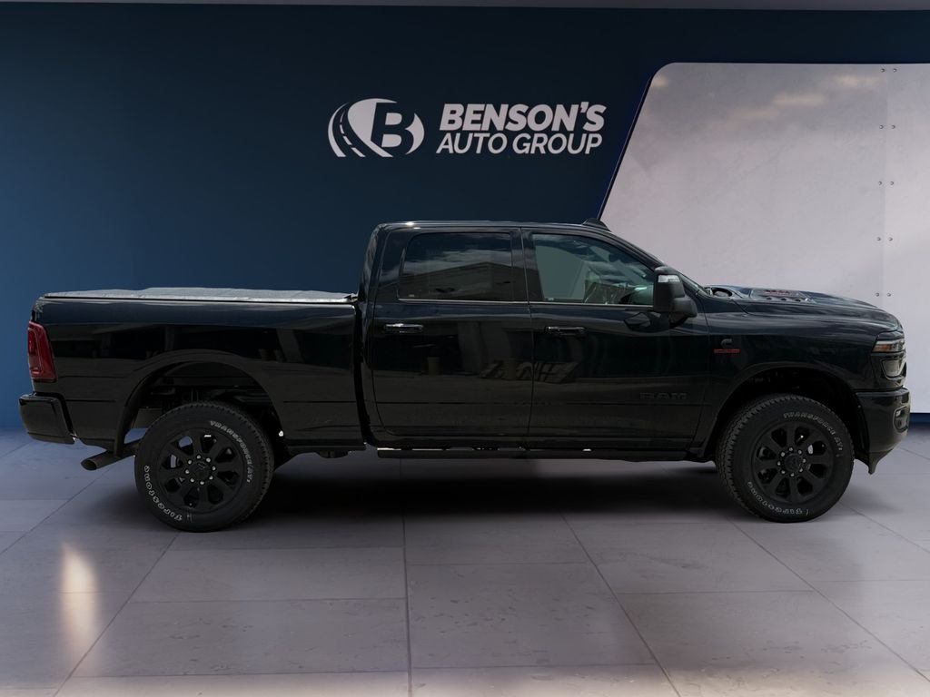New 2026 Diamond Black Crystal Pearl-Coat Exterior Paint RAM Laramie image 6