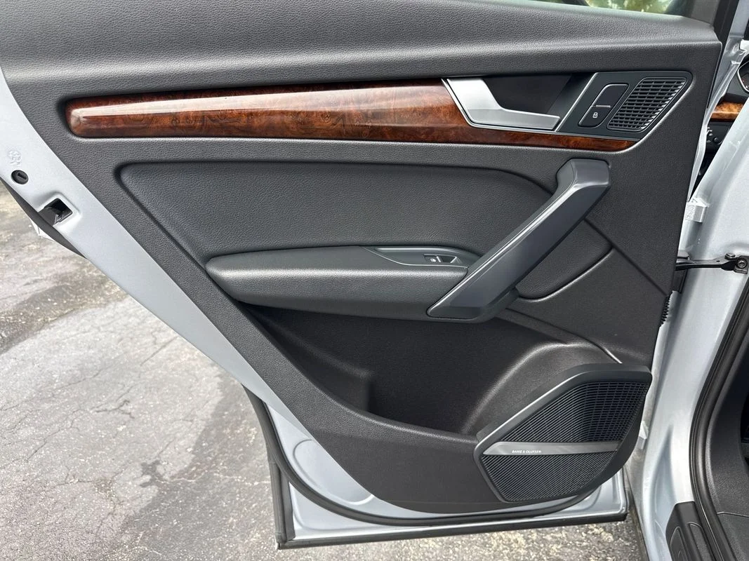 Used 2018  Audi 2.0T Premium image 15