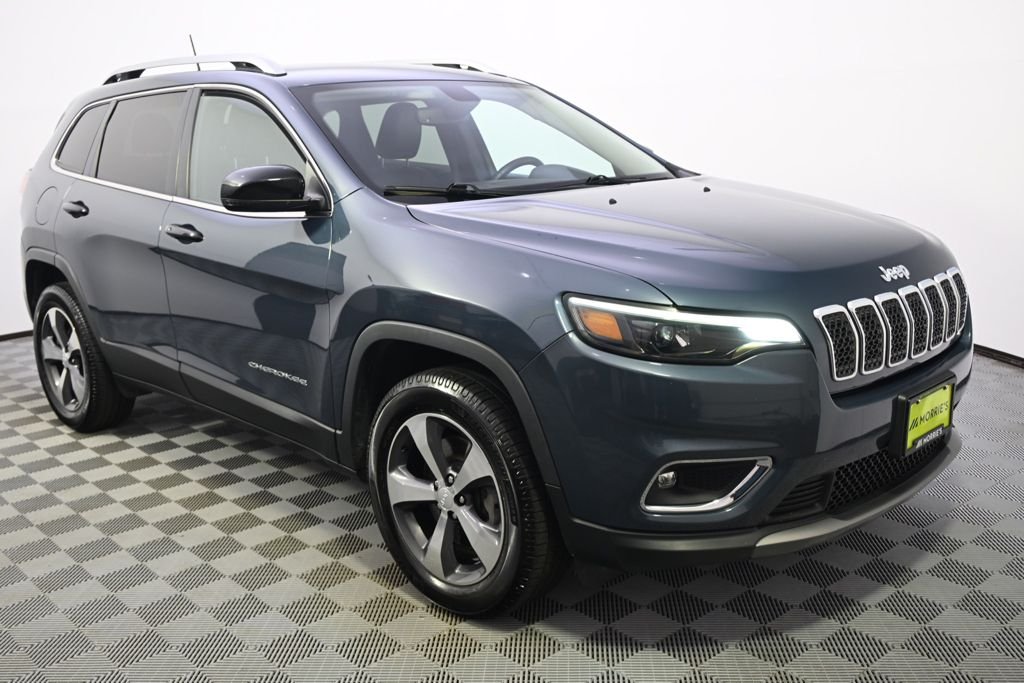 Used 2019 Blue Jeep Limited image 8