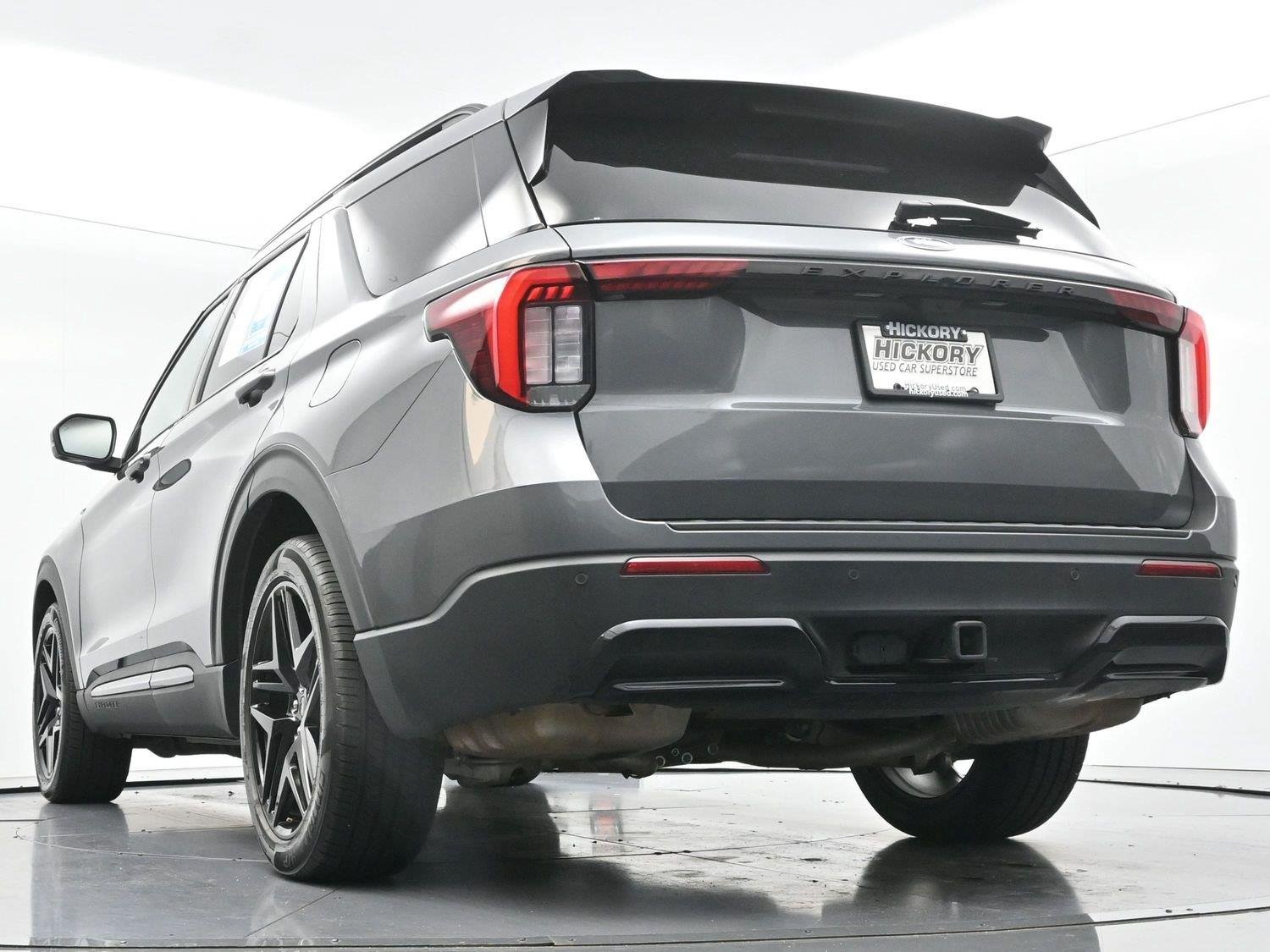 Used 2025 Carbonized Gray Ford ST-Line image 48