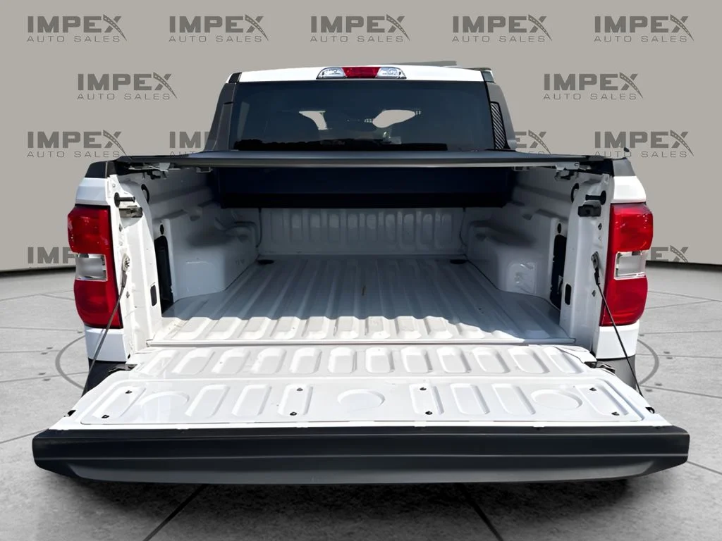 Used 2023 White Ford XLT image 17