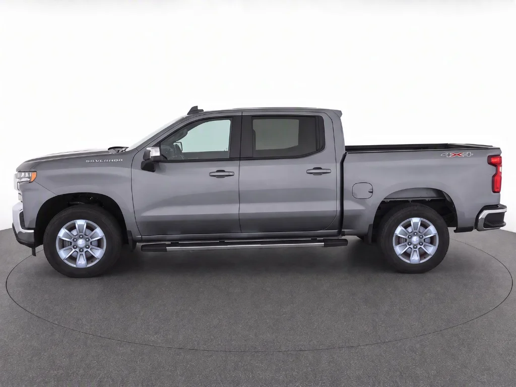 Used 2022 Satin Steel Metallic Chevrolet LT image 6