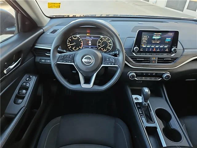 Used 2025 Garnet Pearl Metallic Nissan SV image 7