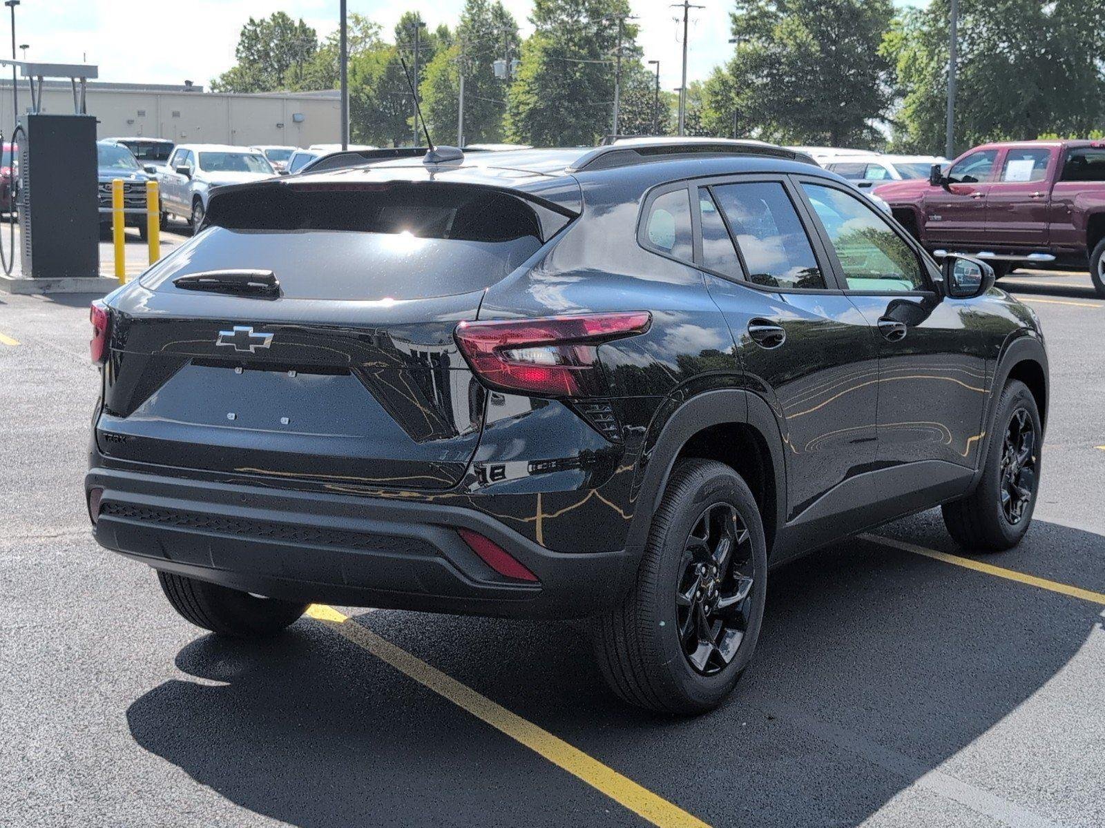 2026 Chevrolet Trax LT - Photo 6