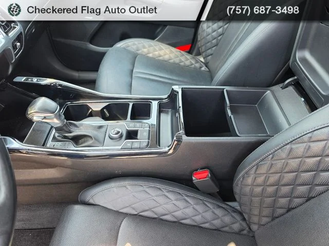 Used 2022 Wolf Gray Kia SX-Prestige image 37