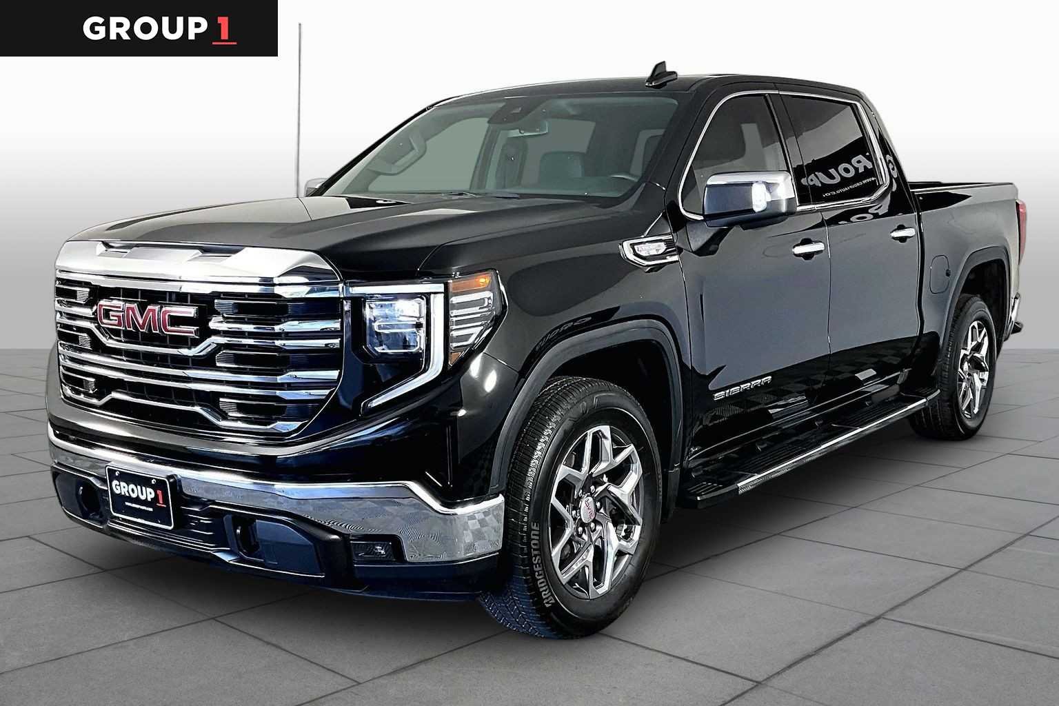 Used 2024 Onyx Black GMC SLT image 1