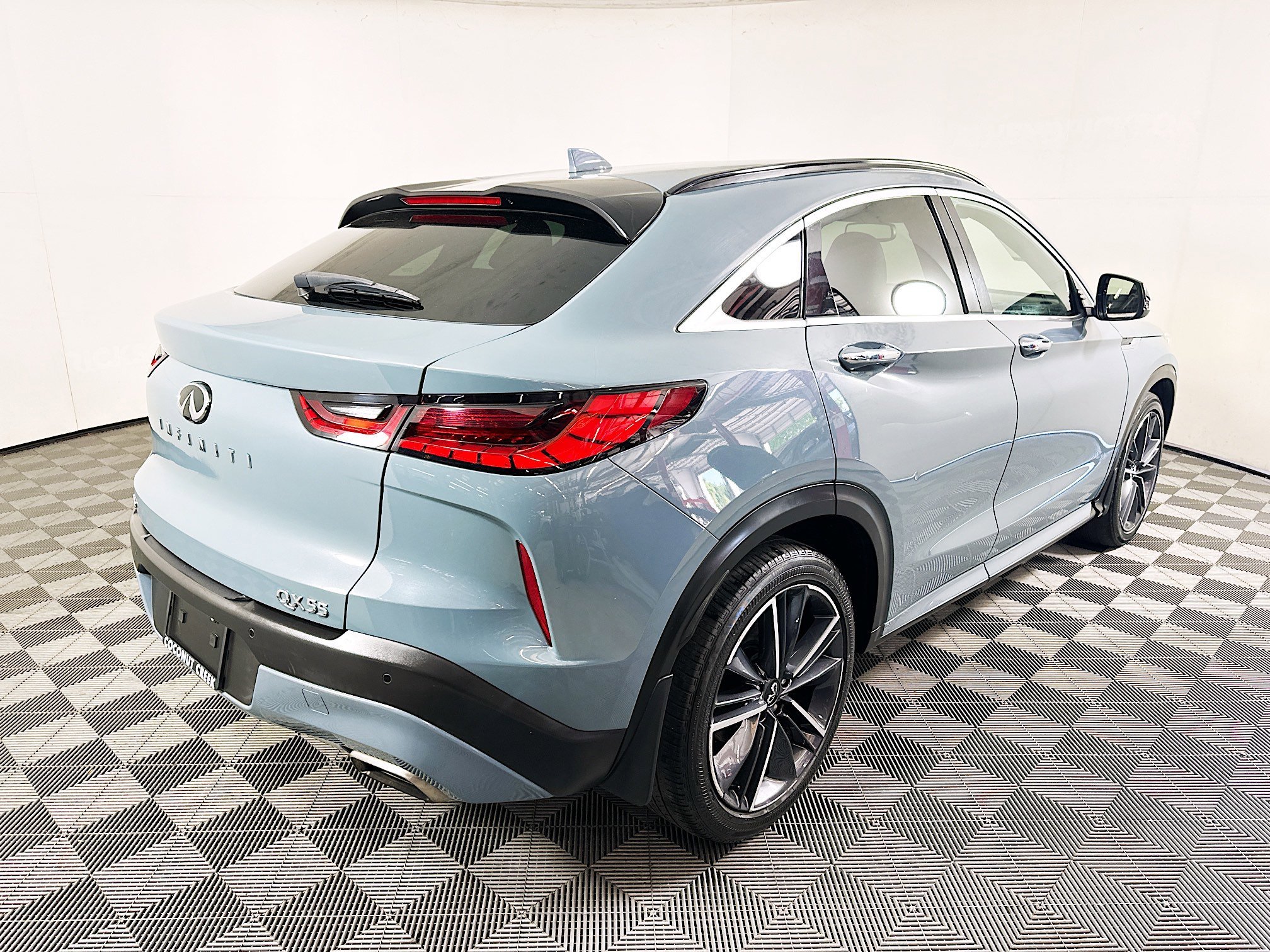 2023 INFINITI QX55 thumbnail 5