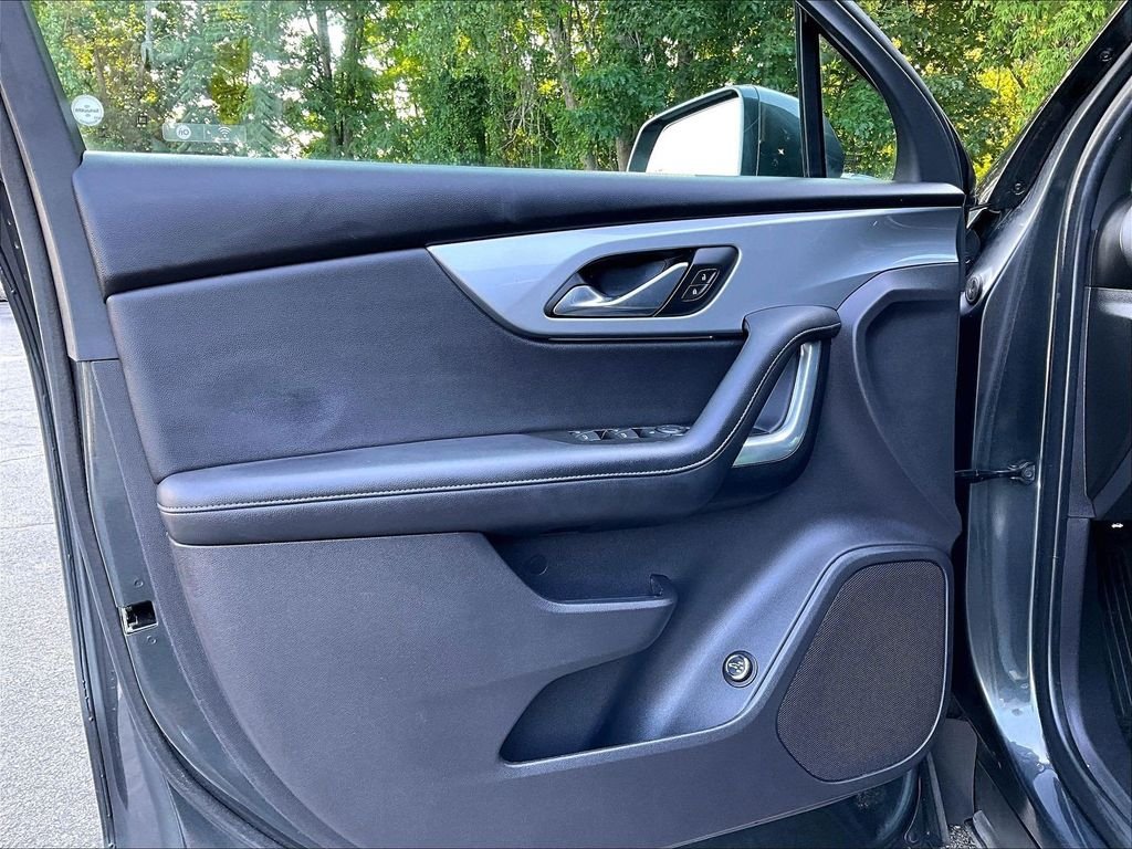 Used 2019 Gray Chevrolet Base image 9