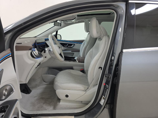 Used 2023 Gray Mercedes-Benz 450 image 5